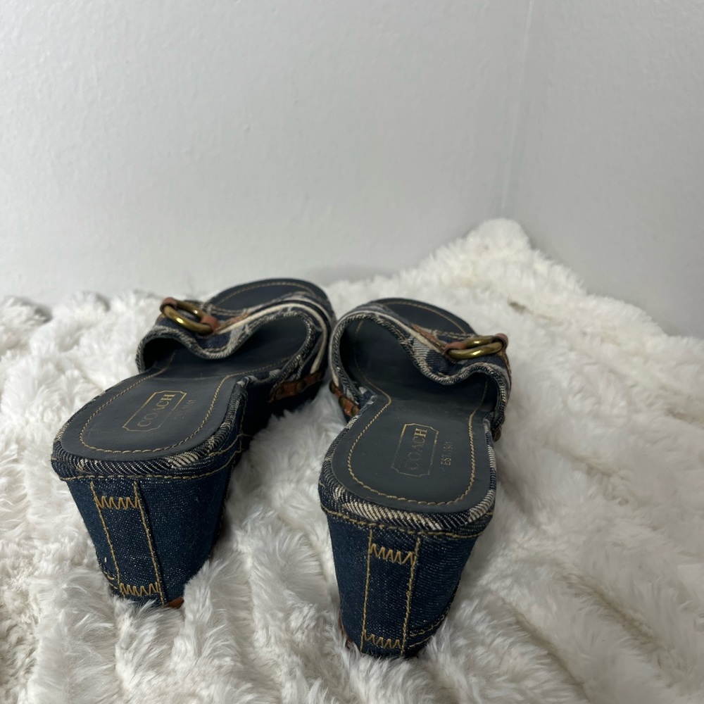 Coach Blue and Brown Wedge Sandals with Elegant Buckle - Picture 4 of 8